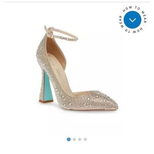 Beautiful Betsy Johnson gold rhinestone heels